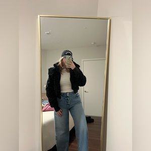 Alo Yoga black cropped fuzzy jacket